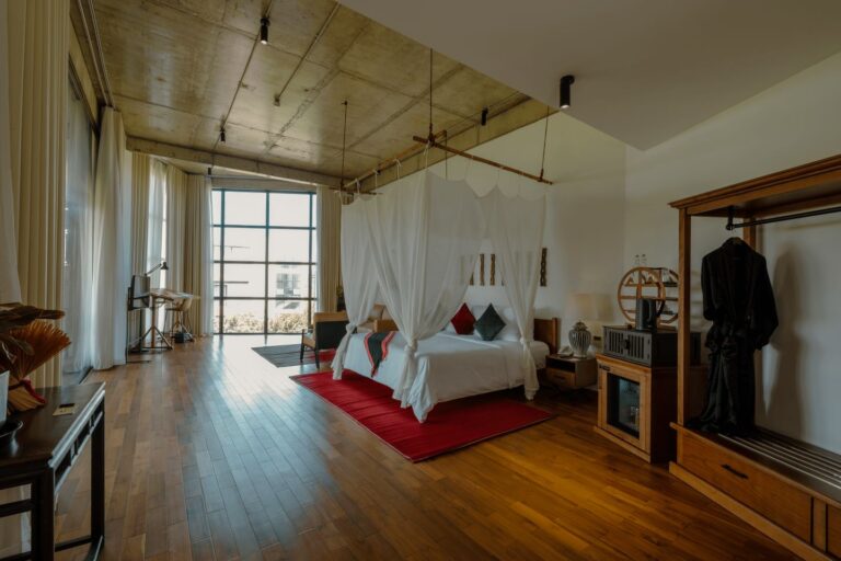 Deluxe Suite 70m2 - Phòng Đơn - Gói 1 Người